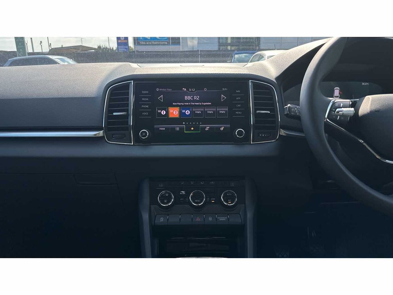 SKODA Karoq SUV 1.0 TSI (110ps) SE Drive