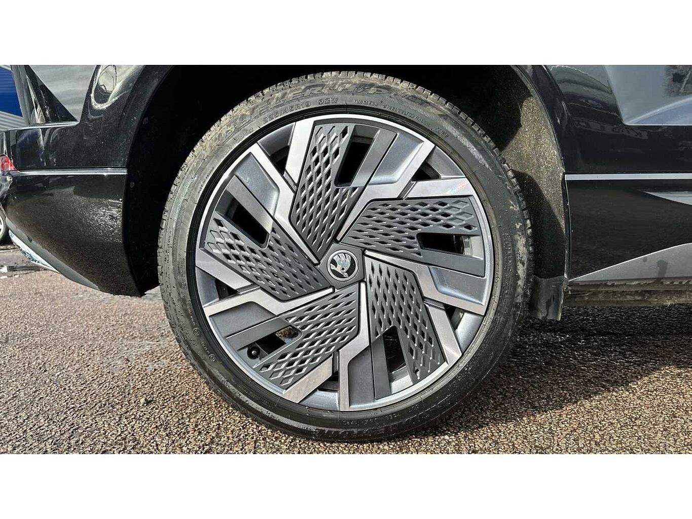SKODA Karoq SUV 2.0 TSI (190ps) 4X4 SportLine DSG