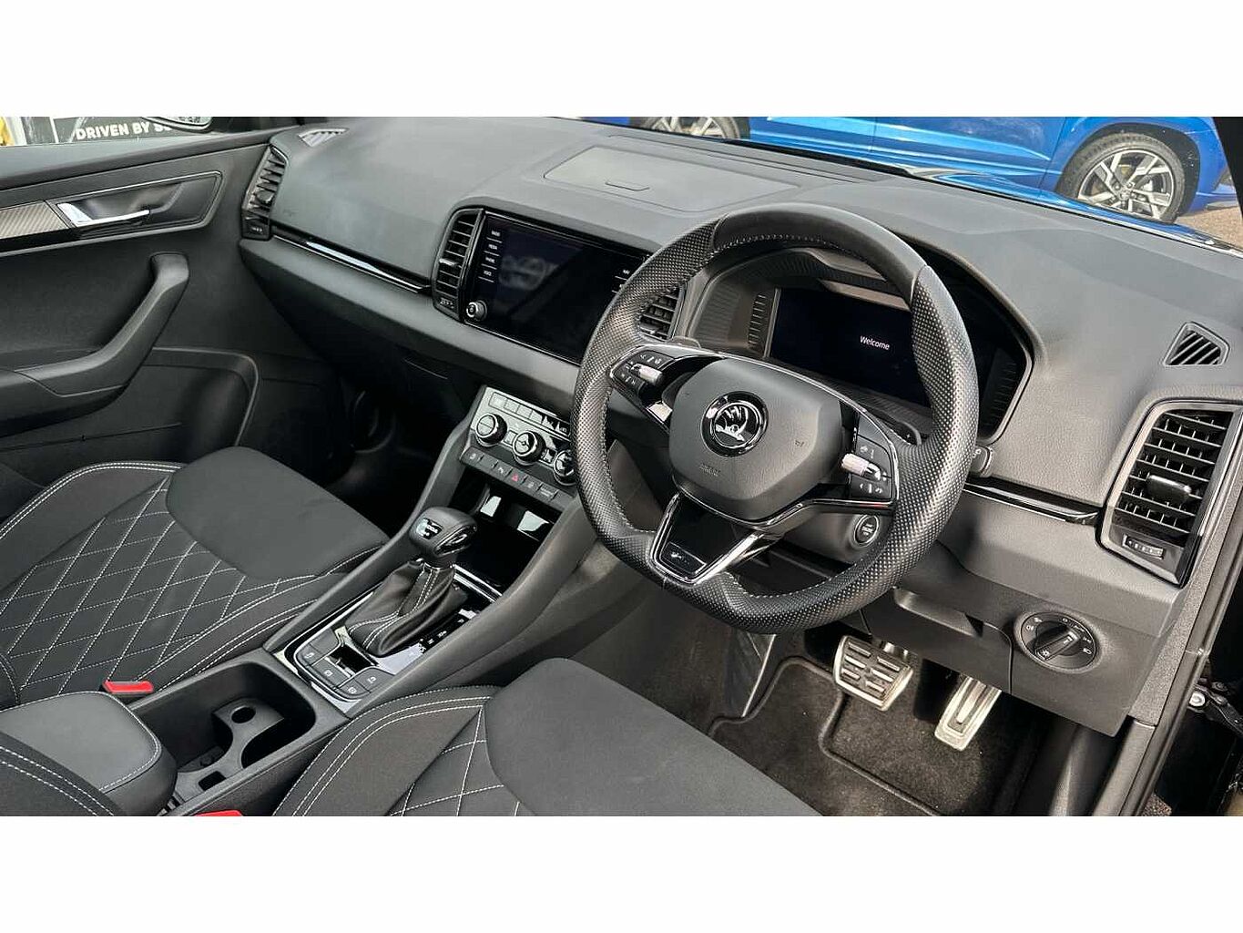 SKODA Karoq SUV 2.0 TSI (190ps) 4X4 SportLine DSG