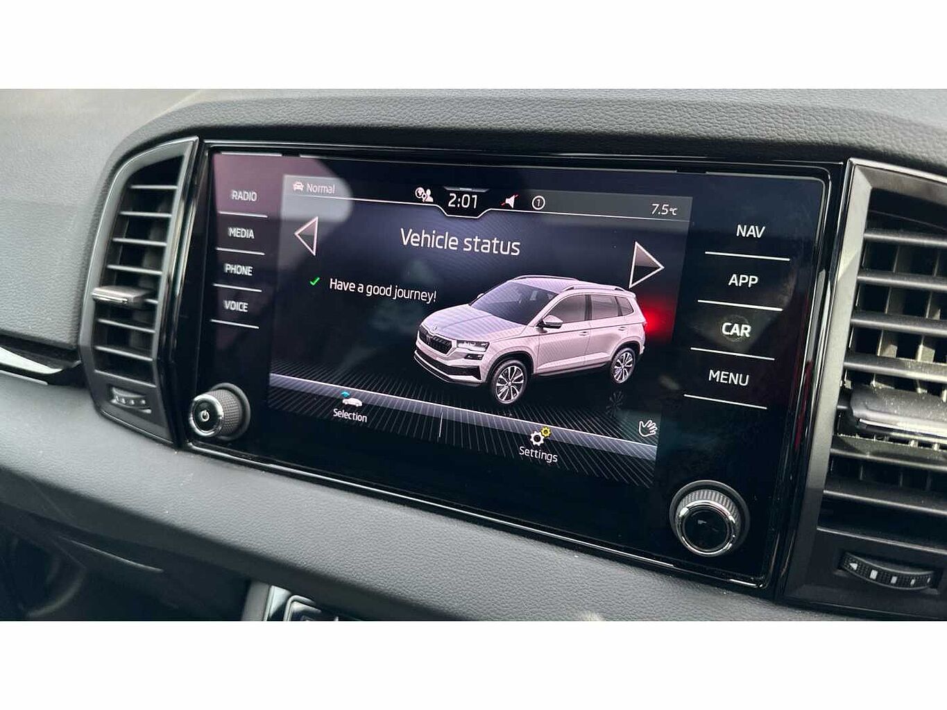 SKODA Karoq SUV 2.0 TSI (190ps) 4X4 SportLine DSG