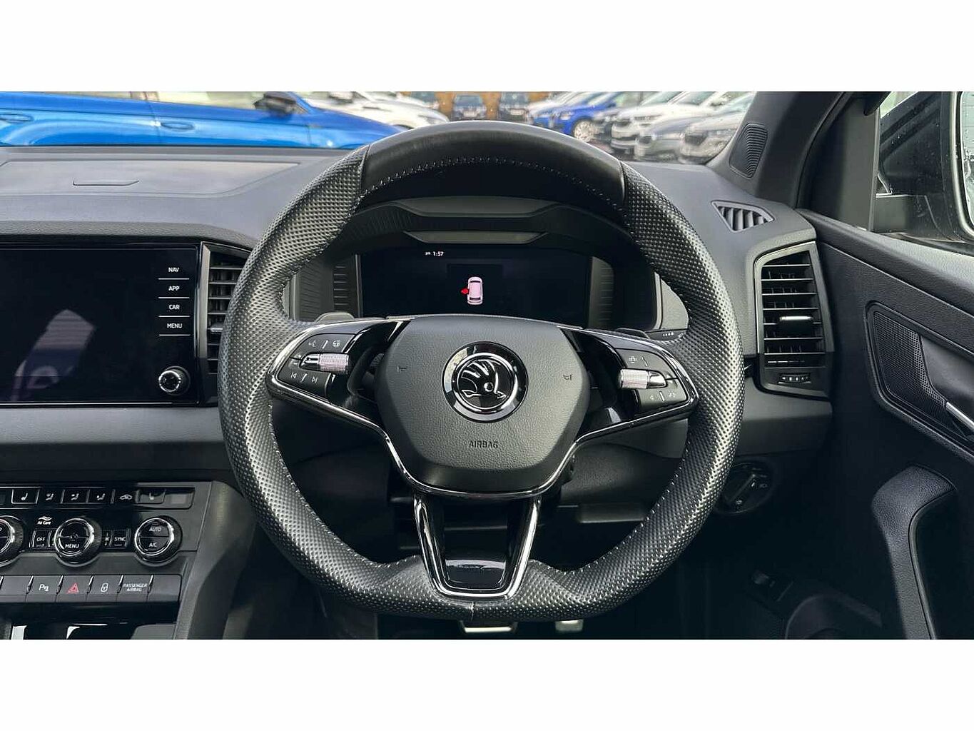 SKODA Karoq SUV 2.0 TSI (190ps) 4X4 SportLine DSG