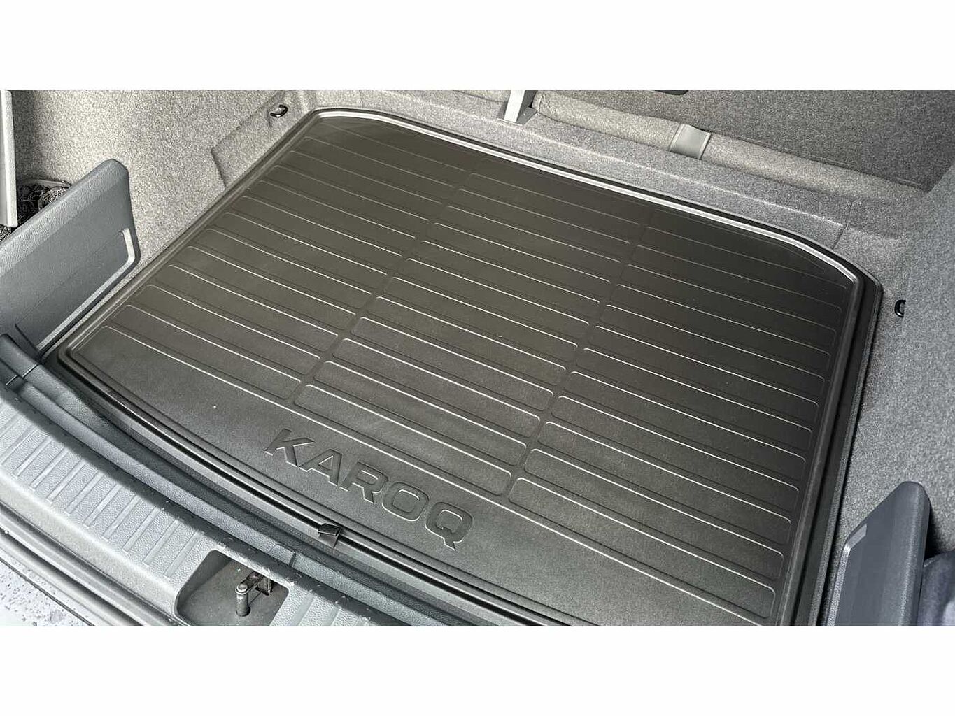 SKODA Karoq SUV 2.0 TSI (190ps) 4X4 SportLine DSG