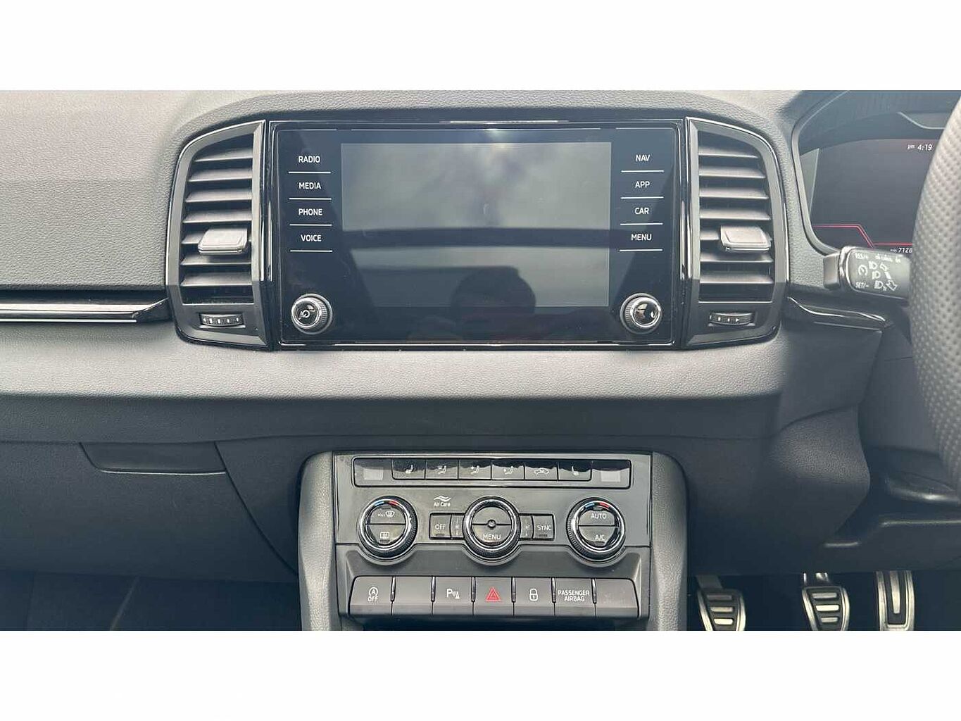 SKODA KAROQ 1.5 TSI Sportline 5dr