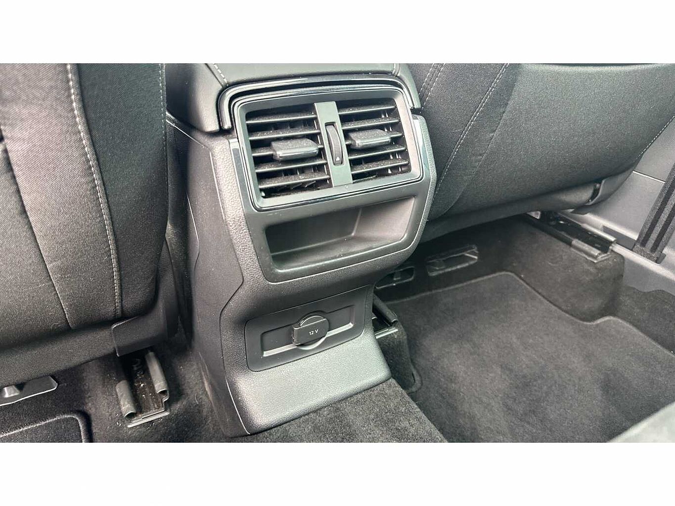 SKODA KAROQ 1.5 TSI Sportline 5dr