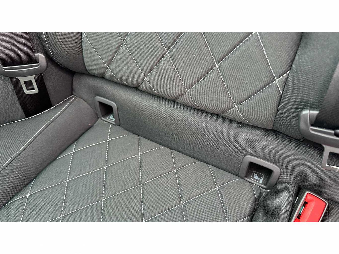 SKODA KAROQ 1.5 TSI Sportline 5dr