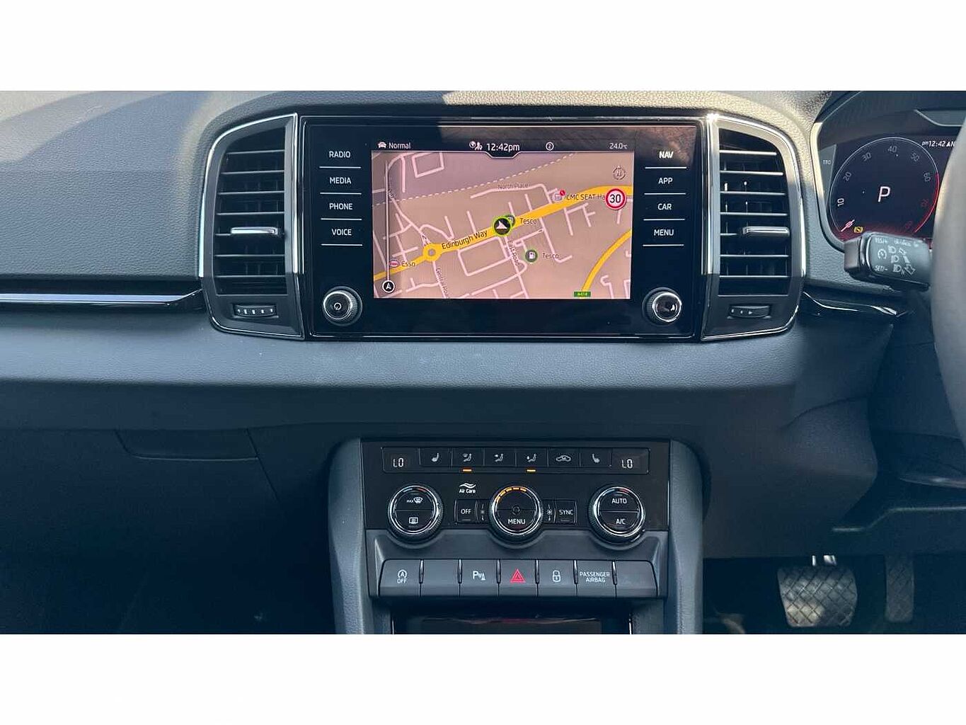 SKODA Karoq SUV 1.5 TSI (150ps) SE L ACT DSG