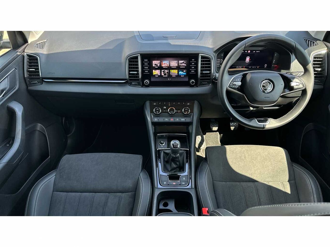 SKODA KAROQ 1.5 TSI SE L 5dr