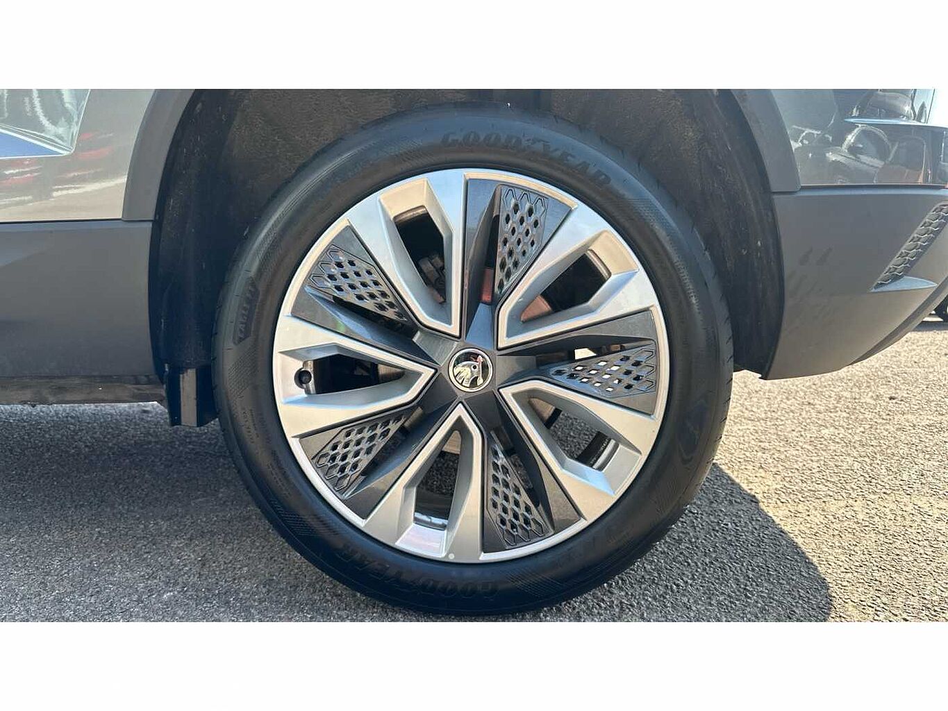 SKODA KAROQ 1.5 TSI SE L 5dr