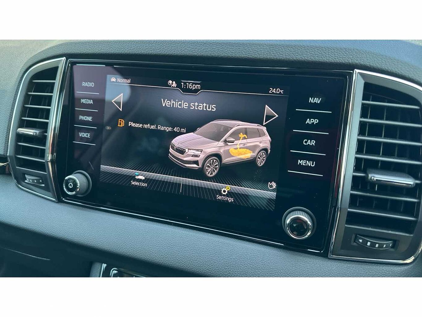 SKODA KAROQ 1.5 TSI SE L 5dr