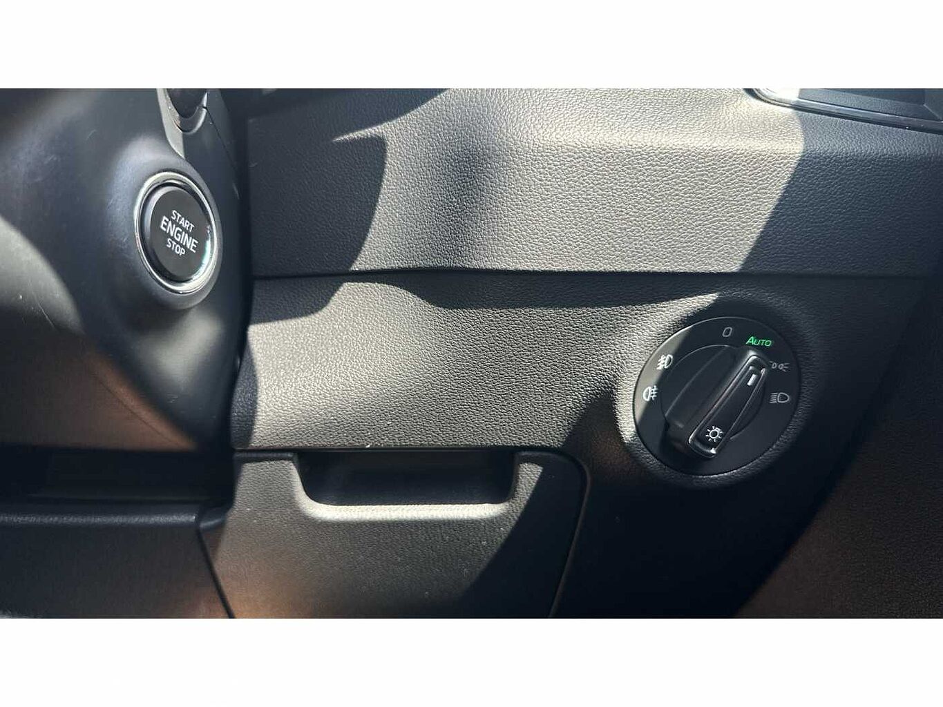 SKODA Karoq SUV 1.5 TSI (150ps) SE L ACT