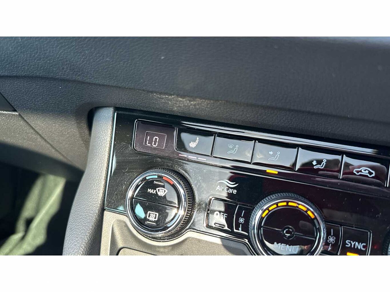 SKODA Karoq SUV 1.5 TSI (150ps) SportLine ACT