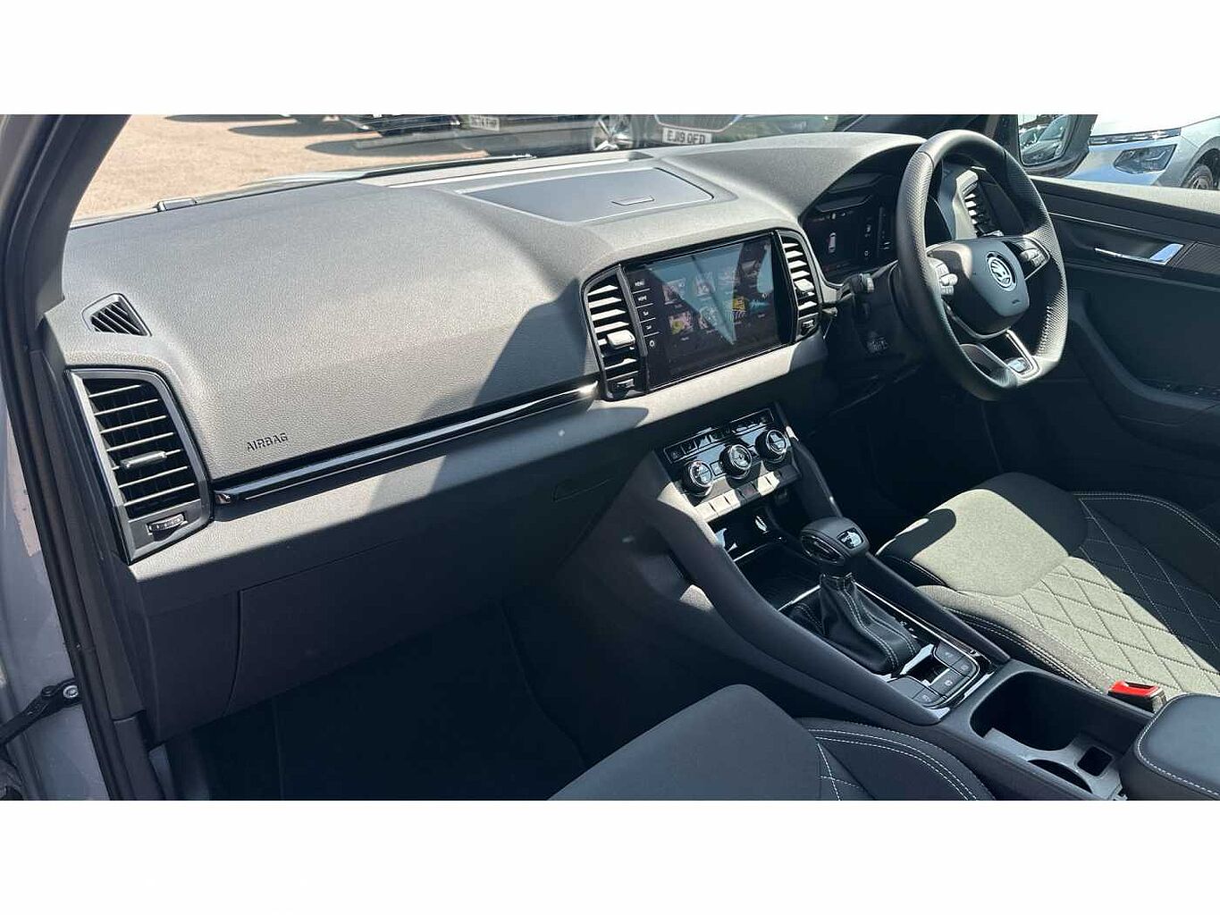 SKODA Karoq SUV 2.0 TSI (190ps) 4X4 SportLine DSG