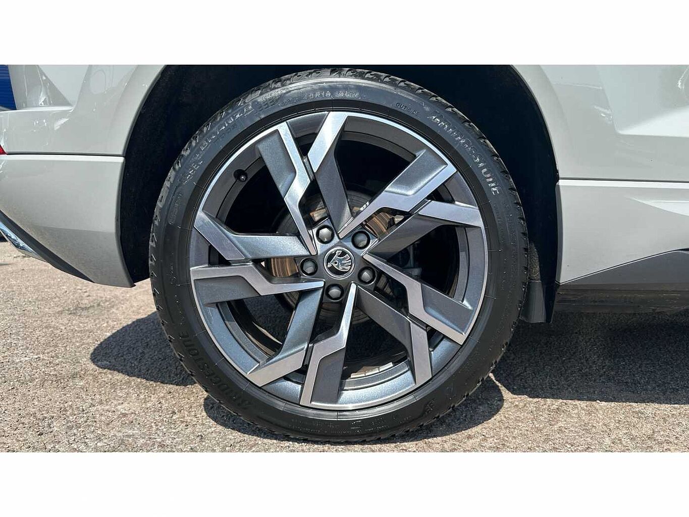 SKODA Karoq SUV 2.0 TSI (190ps) 4X4 SportLine DSG