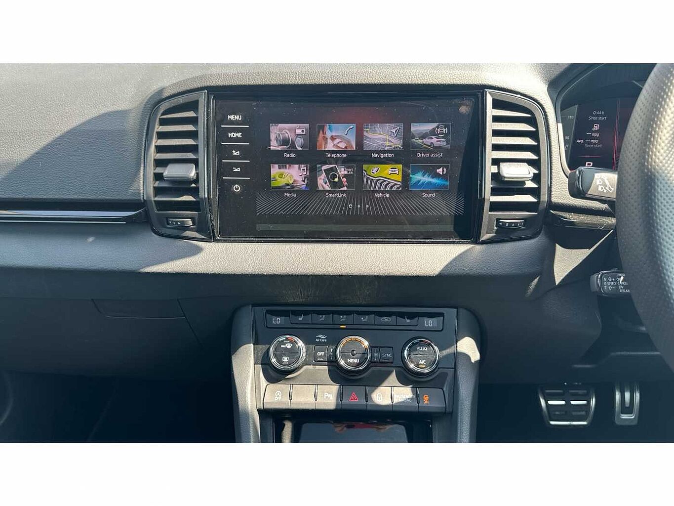 SKODA Karoq SUV 2.0 TSI (190ps) 4X4 SportLine DSG