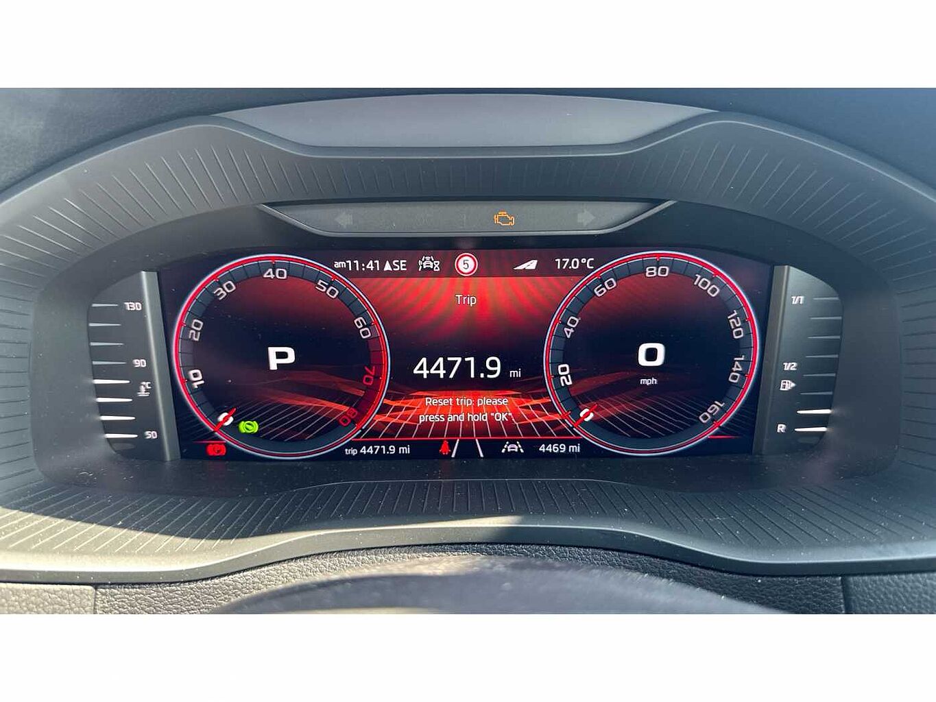 SKODA Karoq SUV 2.0 TSI (190ps) 4X4 SportLine DSG