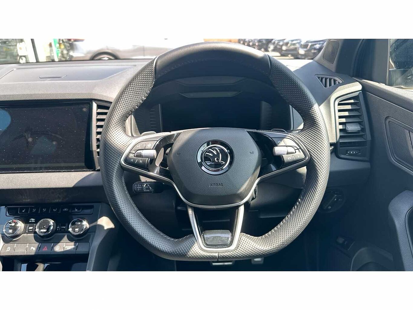 SKODA Karoq SUV 2.0 TSI (190ps) 4X4 SportLine DSG