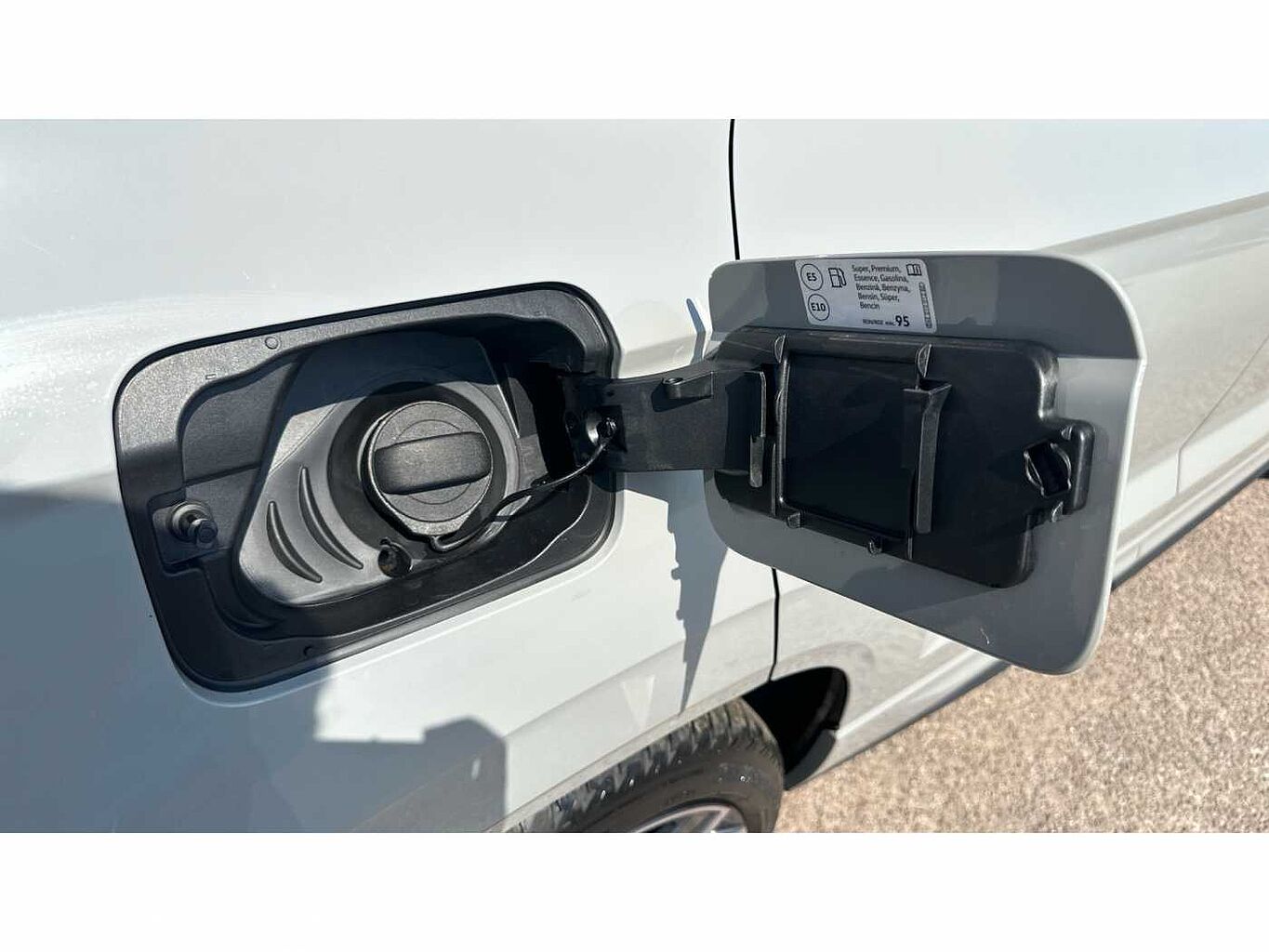 SKODA Karoq SUV 2.0 TSI (190ps) 4X4 SportLine DSG
