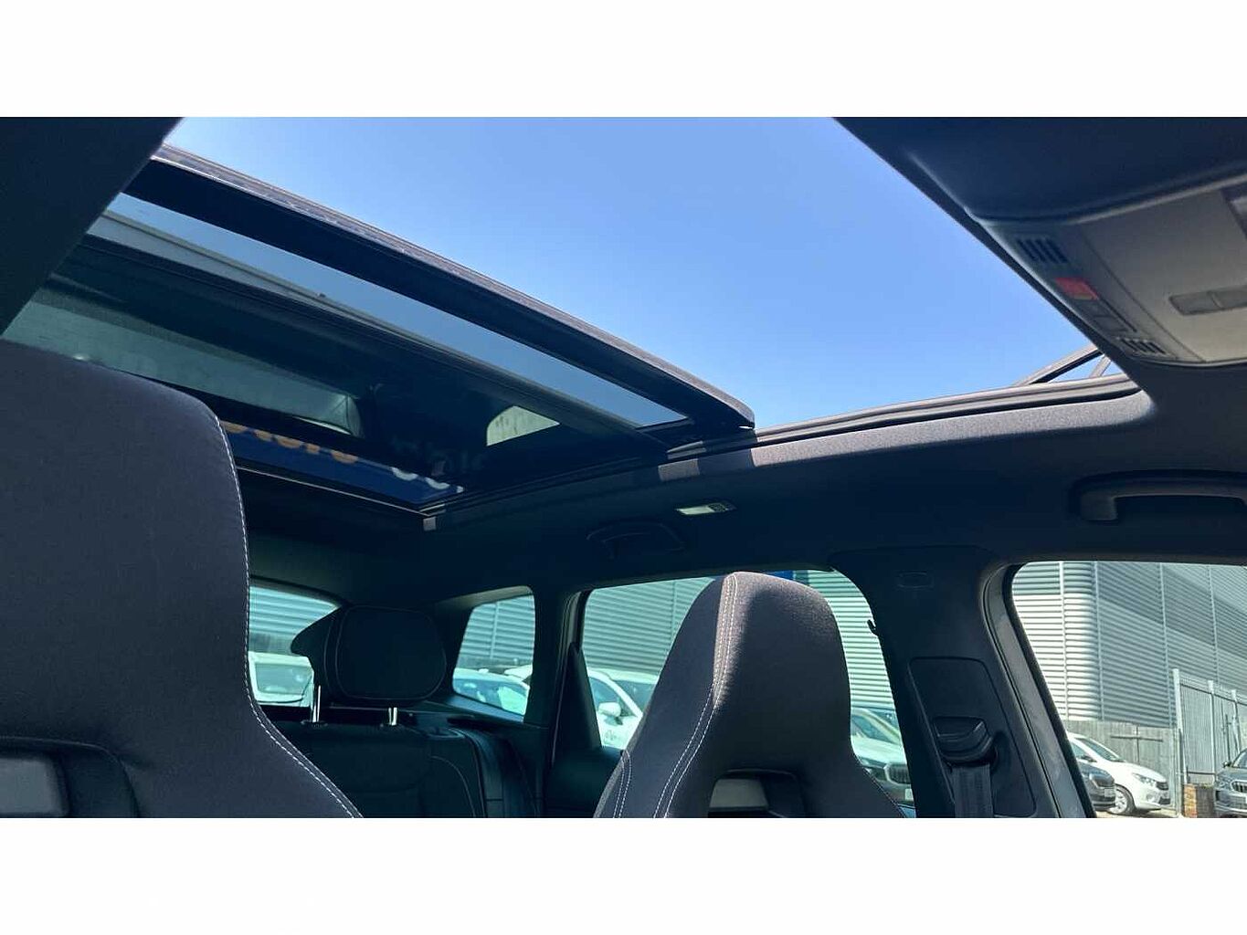 SKODA Karoq SUV 2.0 TSI (190ps) 4X4 SportLine DSG