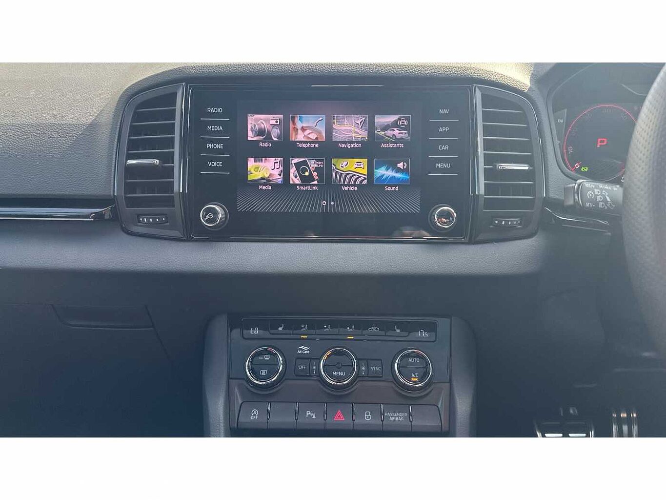 SKODA Karoq SUV 1.5 TSI (150ps) SportLine ACT