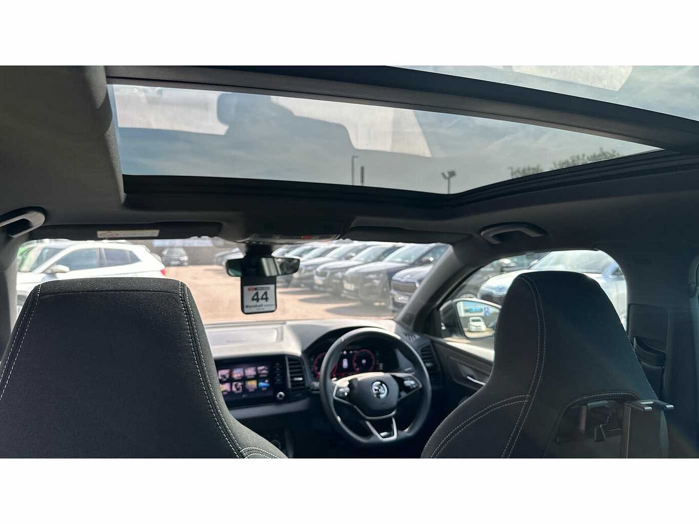 SKODA Karoq SUV 1.5 TSI (150ps) SportLine ACT