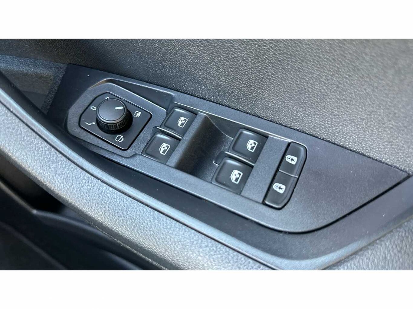 SKODA Karoq SUV 1.5 TSI (150ps) SE L ACT DSG